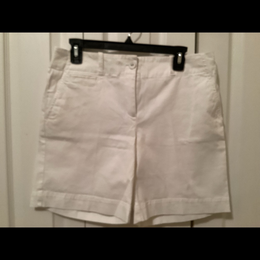 Talbots Women’s Cotton Shorts Size 8 new with tags - Picture 2 of 5